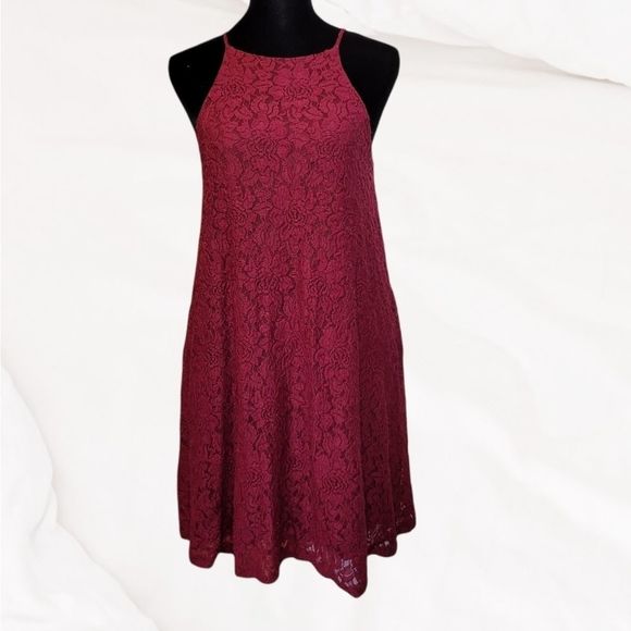 𝅺WILD Daisy Burgundy Lace Dress - Picture 3 of 10